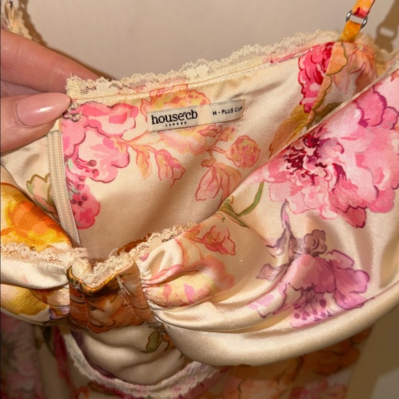 House of CB Josefina floral dress - Picture 6 of 7